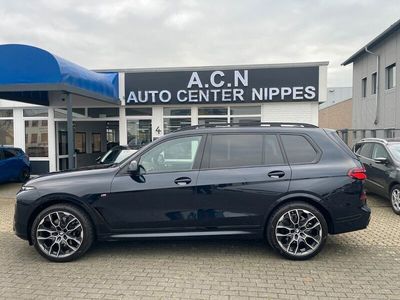 Gebraucht BMW X7 M Sport 352 PS (258 kW) 2024 Carbonschwarz metallic SUV