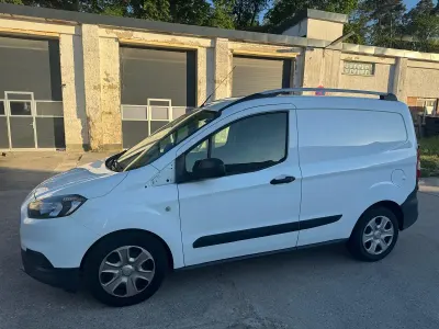 Gebraucht Ford Transit 101 PS (74 kW) 2021 Weiß Van / Kleinbus