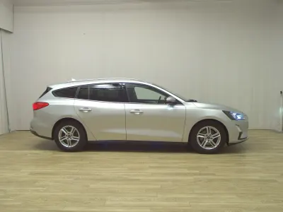 Usata Ford Focus Titanium 150 CV (110 kW) 2020 Argento Station wagon