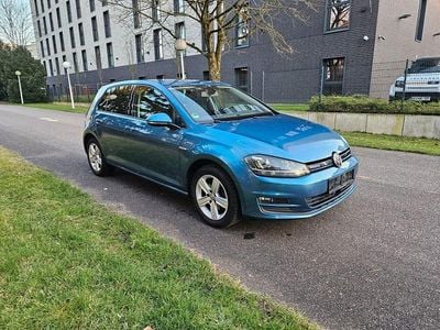 Gebraucht VW Golf VII 110 PS (80 kW) 2015 Blau Limousine