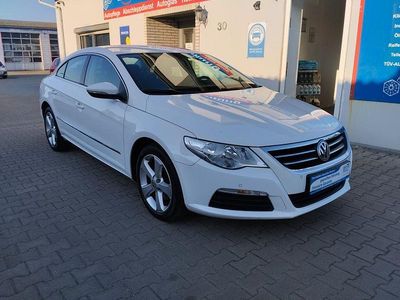 Gebraucht VW Passat Basis 160 PS (117 kW) 2011 Weiß Limousine