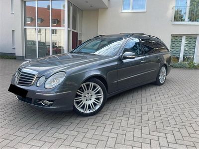 Mercedes E320