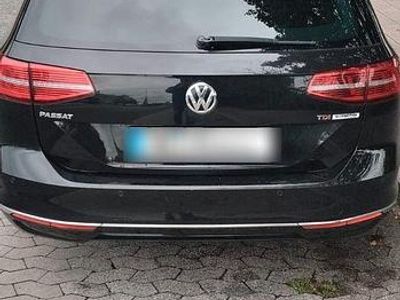 Schwarz Gebraucht 2015 VW Passat Comfortline Kombi | 7.000 € (Teuer)