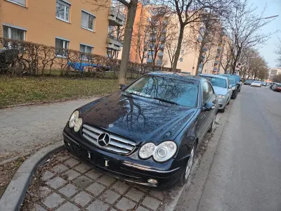 Gebraucht Mercedes CLK320 218 PS (160 kW) 2003 Schwarz Limousine