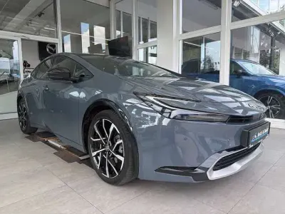 Gebraucht Toyota Prius Executive 151 PS (111 kW) 2023 Grau Kleinwagen