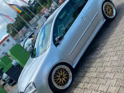 Gebraucht VW Golf GTI 220 PS (161 kW) 2005 Silber Coupé