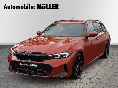 Gebraucht BMW 320 M Sport 190 PS (139 kW) 2024 Melbournerot metallic Kombi
