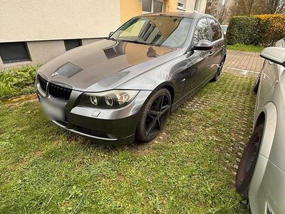 Gebraucht BMW 325 218 PS (160 kW) 2005 Grau Limousine