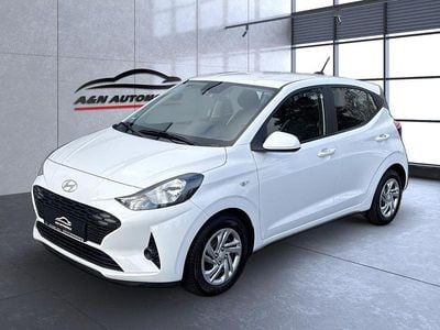 Gebraucht Hyundai i10 Select 210 PS (154 kW) 2024 Weiß Kleinwagen