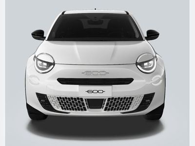 Nouă Fiat 600 Business 110 CP (80 kW) 2025 Alb SUV