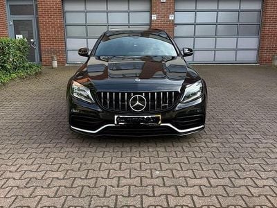 Mercedes C63 AMG