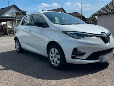 Gebraucht Renault Zoe 50 kW (69 PS) 2020 Weiß Kleinwagen