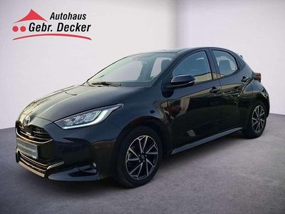 Gebraucht Toyota Yaris Hybrid Team 116 PS (85 kW) 2022 Mysticschwarz mica Kleinwagen