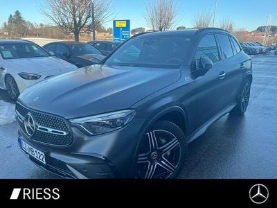 Manufaktur magno lack manufaktur graphitgrau magno Gebraucht 2025 Mercedes GLC300 AMG SUV | 63.600 € (Fairer Preis)