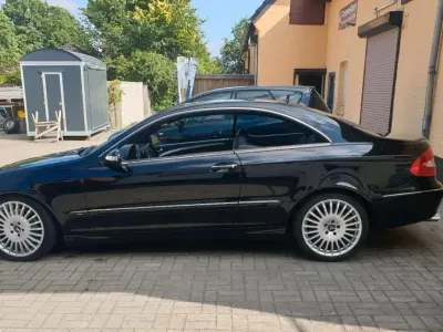 Gebraucht Mercedes CLK280 231 PS (169 kW) 2008 Schwarz Coupé