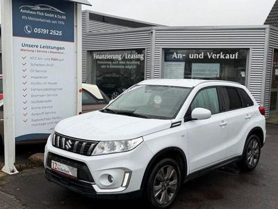 Gebraucht Suzuki Vitara Comfort 111 PS (81 kW) 2019 Cool white pearl metallic SUV