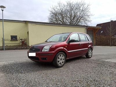Gebraucht Ford Fusion 80 PS (58 kW) 2003 Rot Kleinwagen