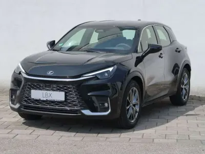 Gebraucht Lexus LBX 136 PS (100 kW) 2025 Mysticschwarz SUV
