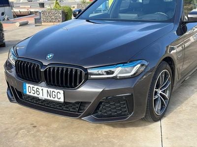 Gebraucht BMW 530e Sport Line 292 PS (214 kW) 2023 Grau Kombi