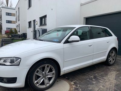 gebraucht Audi A3 Sportback 1.9 TDI (DPF) S tronic Ambition A...