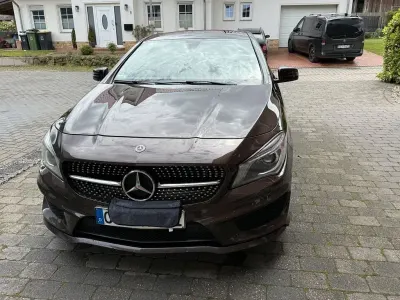 Używany Mercedes CLA180 Shooting Brake AMG line 122 KM (89 kW) 2016 Brązowy Kombi