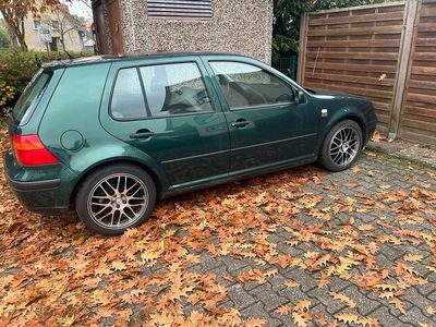 Grün Gebraucht 1999 VW Golf IV Kleinwagen | 1.850 € (Fairer Preis)