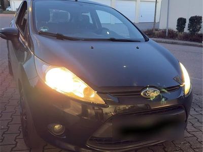 Gebraucht Ford Fiesta 82 PS (60 kW) 2011 Schwarz Kleinwagen