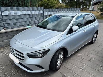 Mercedes B180