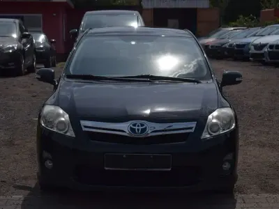 Gebraucht Toyota Auris Hybrid Life 99 PS (72 kW) 2012 Night time black Limousine