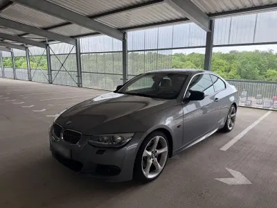 Gebraucht BMW 325 M Sport 218 PS (160 kW) 2012 Grau Coupé