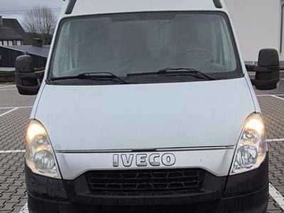 Weiß Gebraucht 2014 Iveco Daily | 7.998 €