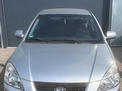 Gebraucht Kia Rio 96 PS (70 kW) 2009 Grau Limousine