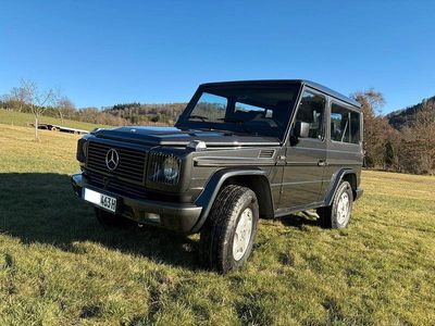 Schwarz Gebraucht 1991 Mercedes G300 Classic SUV | 34.463 €