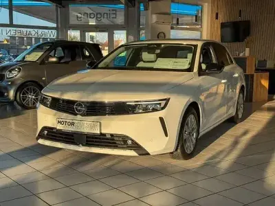 Gebraucht Opel Astra Elegance 180 PS (132 kW) 2023 Weiß Limousine
