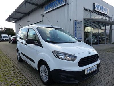 Weiß Gebraucht 2017 Ford Transit Kombi | 9.700 € (Fairer Preis)