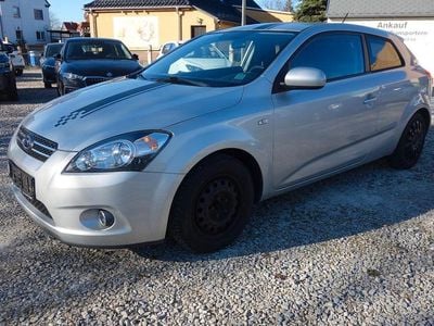 Gebraucht Kia Ceed 125 PS (91 kW) 2011 Kleinwagen