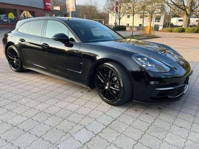 Porsche Panamera 4