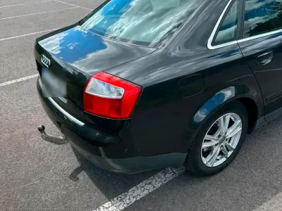 Gebraucht Audi A4 102 PS (75 kW) 2003 Schwarz Limousine