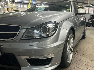 Mercedes C63 AMG