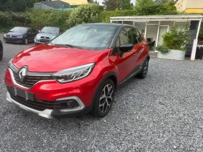 Gebraucht Renault Captur Collection 150 PS (110 kW) 2019 Rot SUV