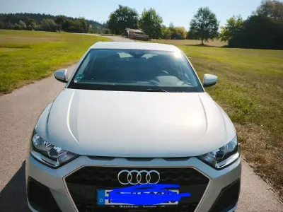 Gebraucht Audi A1 Sportback Advanced 95 PS (69 kW) 2023 Silber Kleinwagen