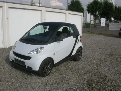 Gebraucht Smart ForTwo Coupé 61 PS (44 kW) 2011 Schwarz Coupé