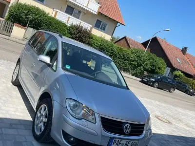 Gebraucht VW Touran 2007 Silber Van / Kleinbus