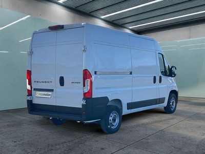Weiß Gebraucht 2024 Peugeot Boxer Van | 26.949 € (Fairer Preis)