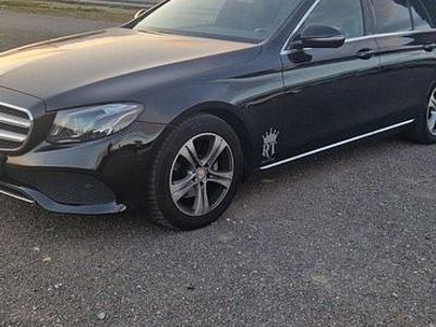 Gebraucht Mercedes E220 Avantgarde 195 PS (143 kW) 2017 Schwarz Kombi