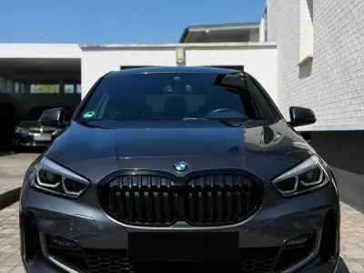 Gebraucht BMW 120 M Sport 190 PS (139 kW) 2020 Grau Limousine