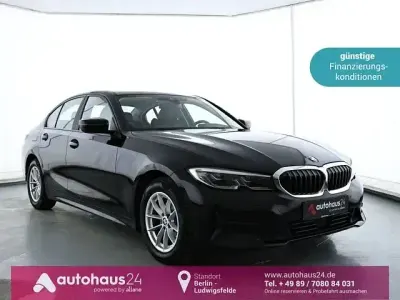 Gebraucht BMW 318 Advantage 150 PS (110 kW) 2021 Schwarz Limousine