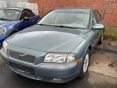 Gebraucht Volvo S80 140 PS (102 kW) 2001 Grün Limousine