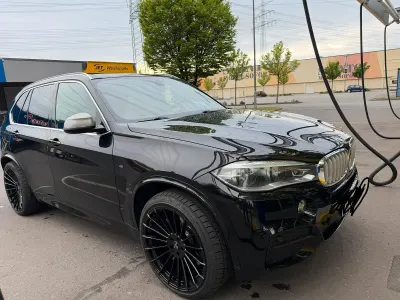 Używany BMW X5 381 KM (280 kW) 2014 Czarny SUV