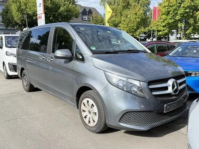 Mercedes V220